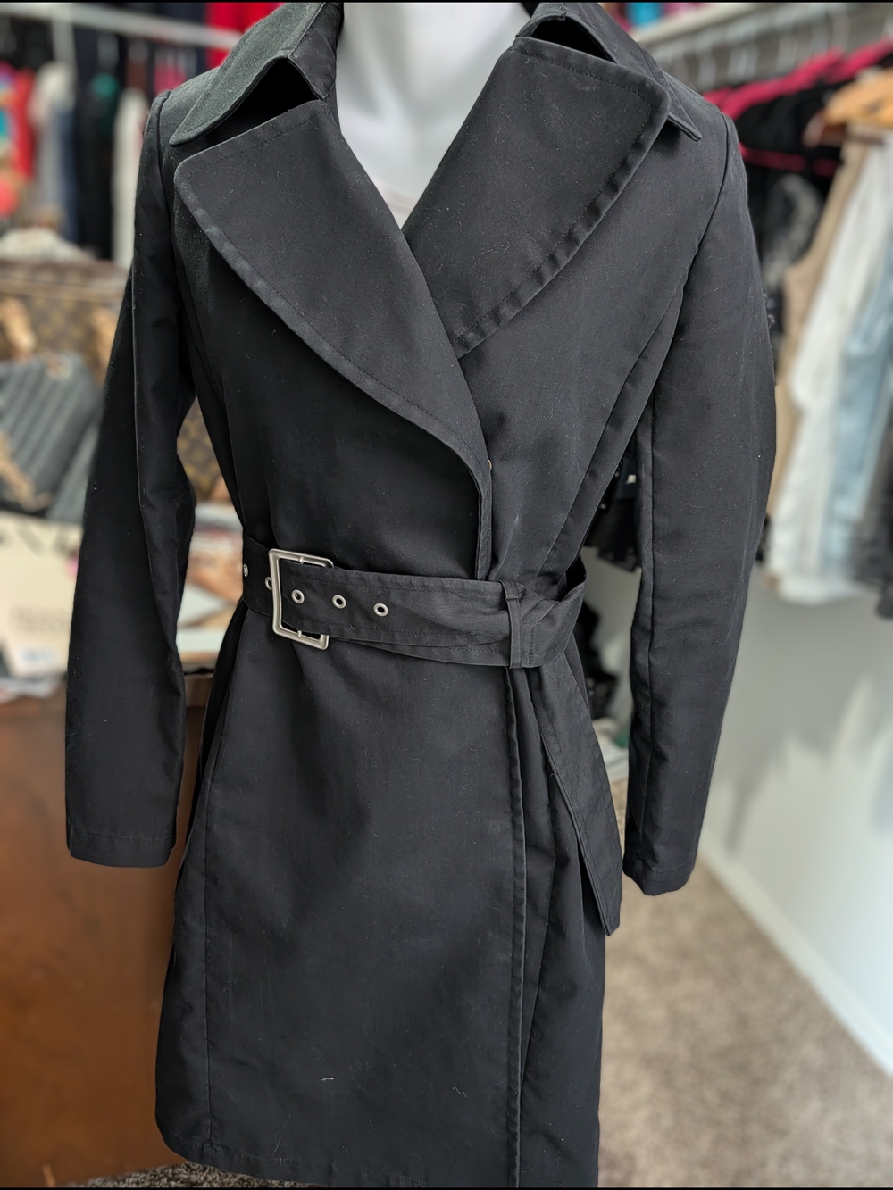 Fall 2002 Banana Republic Black Belted Trench Coat with Wide Lapel - Picture 2 of 5